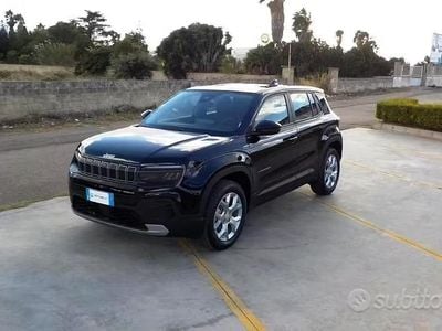 Usata Jeep Avenger Altitude 100 CV (73 kW) 2025 Nero SUV