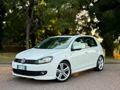 Usata VW Golf VI Edition 105 CV (77 kW) 2011 Bianco Utilitaria