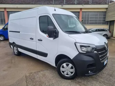 Usata Renault Master 150 CV (110 kW) 2023 Bianco Monovolume