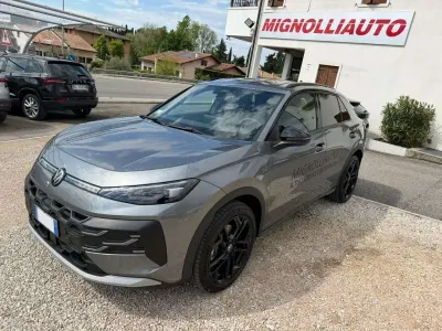Nuova VW T-Roc Style 116 CV (85 kW) 2026 Grigio scuro SUV