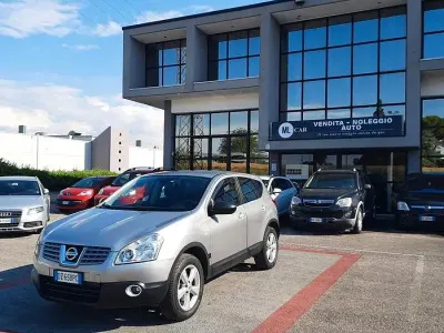 Gebraucht Nissan Qashqai Tekna 103 PS (75 kW) 2009 Grau SUV