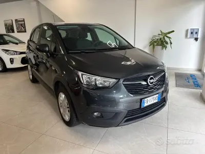 Usata Opel Crossland X Innovation 75 CV (55 kW) 2018 Grigio SUV