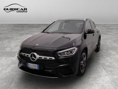 Usata Mercedes GLA200 Premium 150 CV (110 kW) 2021 Nero SUV