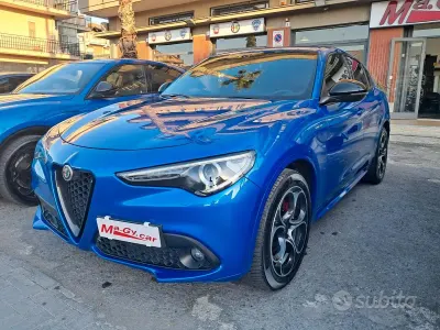 Käytetty Alfa Romeo Stelvio Veloce 209 HP (153 kW) 2022 Sininen Katumaasturi