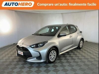 Usata Toyota Yaris Hybrid Active 92 CV (67 kW) 2025 Argento Berlina