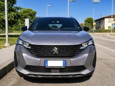Usata Peugeot 5008 Allure 131 CV (96 kW) 2023 Grigio SUV