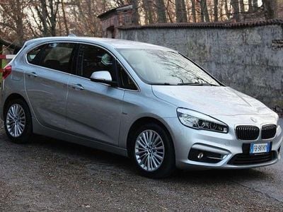 Usata BMW 216 Luxury Line 116 CV (85 kW) 2015 Mineralweiss Station wagon