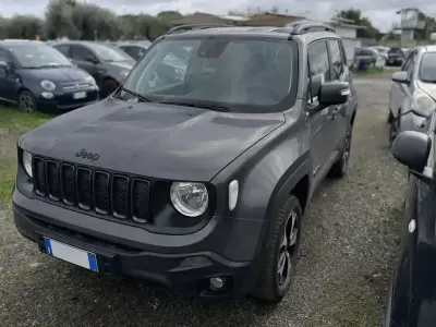 Begagnad Jeep Renegade Trailhawk 241 HK (177 kW) 2021 Grå SUV