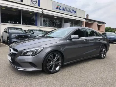 Usata Mercedes CLA180 Executive 109 CV (80 kW) 2018 Grigio Coupé