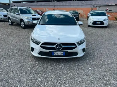 Usata Mercedes A180 Executive 116 CV (85 kW) 2020 Bianco Berlina