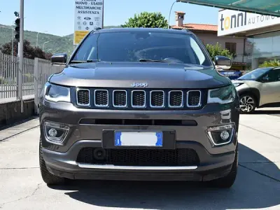 Usata Jeep Compass Opening Edition 140 CV (102 kW) 2017 Grigio scuro metallizzato SUV
