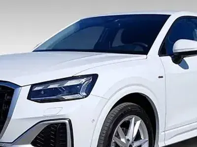 Usata Audi Q2 S-Line 150 CV (110 kW) 2025 Grigio SUV