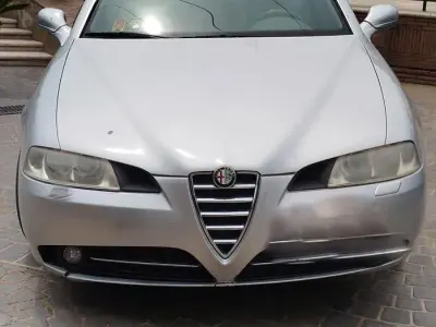 Usata Alfa Romeo 166 Distinctive 140 CV (102 kW) 2001 Grigio Berlina