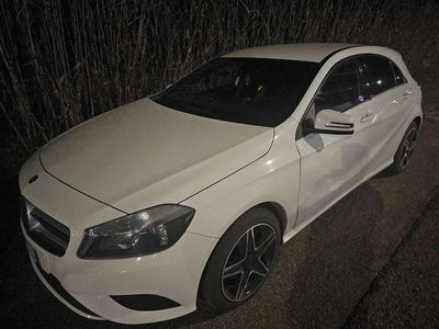 Usata Mercedes A180 109 CV (80 kW) 2013 Berlina