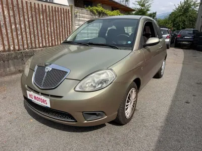 Usata Lancia Ypsilon 60 CV (44 kW) 2007 Oro Utilitaria