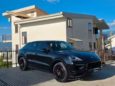 Usata Porsche Cayenne GTS 460 CV (338 kW) 2021 Nero SUV