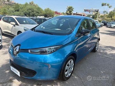 Usata Renault Zoe Life 64 kW (88 CV) 2019 Blu Utilitaria