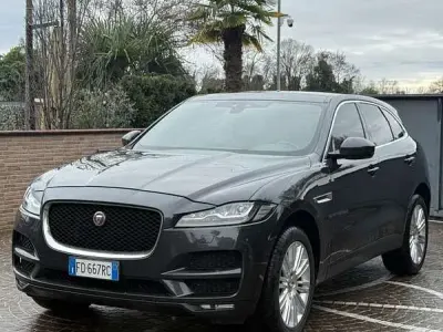 Usata Jaguar F-Pace Portfolio 179 CV (131 kW) 2016 SUV