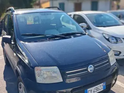 Usata Fiat Panda 4x4 Climbing 60 CV (44 kW) 2006 Nero Utilitaria