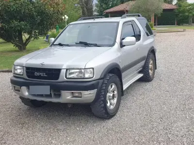 Usata Opel Frontera 115 CV (84 kW) 2000 Grigio SUV