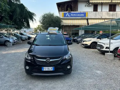 Usata Opel Karl Rocks 73 CV (53 kW) 2018 Nero Utilitaria