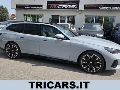 Usata BMW 540 M Sport 285 CV (209 kW) 2025 Grigio Station wagon