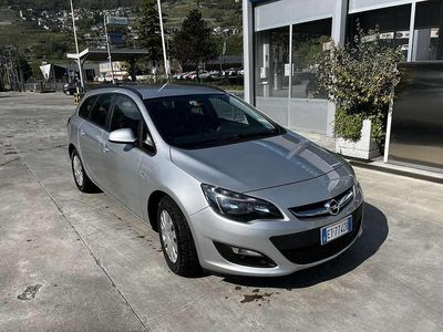 Usata Opel Astra 110 CV (80 kW) 2014 Argento Station wagon