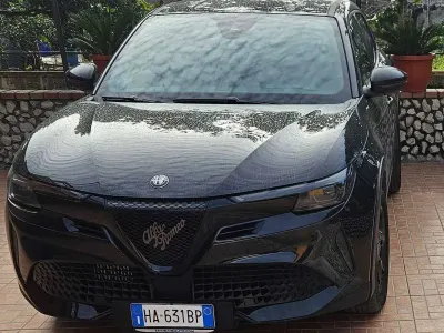 Usata Alfa Romeo GT Junior 136 CV (100 kW) 2025 Nero SUV