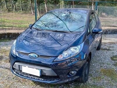 Second-hand Ford Fiesta 75 CP (55 kW) 2009 Albastru Hatchback