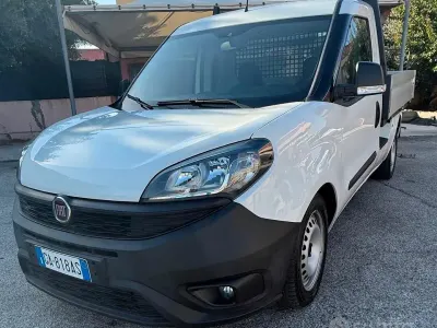Usata Fiat Doblò 120 CV (88 kW) 2020 Bianco