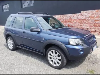 Usata Land Rover Freelander 109 CV (80 kW) 2005 Bluazzurro SUV
