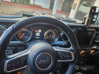 Usata Jeep Gladiator 264 CV (194 kW) 2022 Nero Pick-up