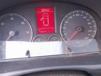 Usata VW Touran 105 CV (77 kW) 2006 Grigio Monovolume