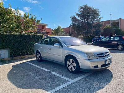 Usata Opel Vectra 110 CV (80 kW) 2004 Grigio Berlina