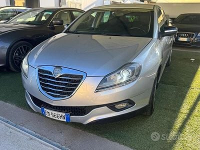 Gebraucht Lancia Delta 120 PS (88 kW) 2012 Grau Kleinwagen