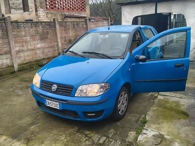 Usata Fiat Punto 2005 Blu Utilitaria