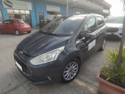 Begagnad Ford B-MAX Titanium 100 HK (73 kW) 2014 Grå Minibuss