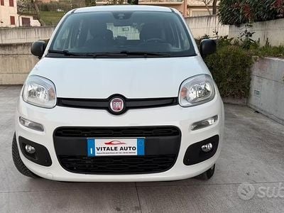Usata Fiat Panda Lounge 80 CV (58 kW) 2018 Bianco Utilitaria