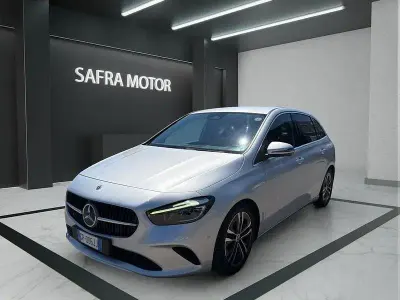 Usata Mercedes B180 Progressive 116 CV (85 kW) 2023 Argento Utilitaria