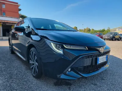 Usata Toyota Corolla Style 152 CV (111 kW) 2022 Nero Station wagon