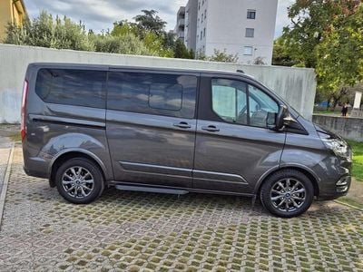 Usata Ford Tourneo Titanium 2022 Grigio Monovolume