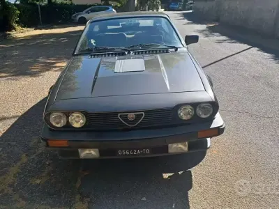 Usata Alfa Romeo Alfetta 158 CV (116 kW) 1982 Marrone Coupé