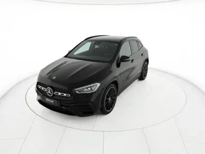Usata Mercedes GLA200 Premium 150 CV (110 kW) 2022 Nero SUV