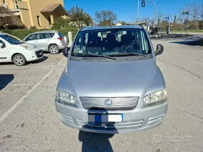 Usata Fiat Multipla 103 CV (75 kW) 2007 Grigio Monovolume