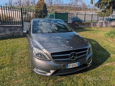Usata Mercedes B250 Premium 211 CV (155 kW) 2013 Grigio Monovolume