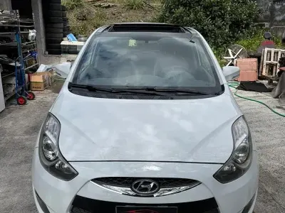 Begagnad Hyundai ix20 Style 90 HK (66 kW) 2011 Vit Halvkombi