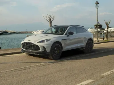 Usata Aston Martin DBX 707 707 CV (519 kW) 2023 Apex grey SUV