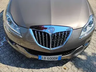 Begagnad Lancia Delta 189 HK (139 kW) 2010 Halvkombi