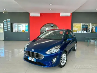 Usata Ford Fiesta Titanium 85 CV (62 kW) 2018 Blu Utilitaria