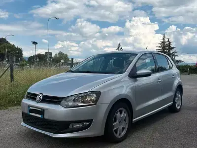 Usata VW Polo Comfortline 90 CV (66 kW) 2009 Grigio Utilitaria